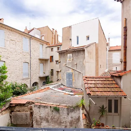 Apartment Spacieux En Plein Coeur De